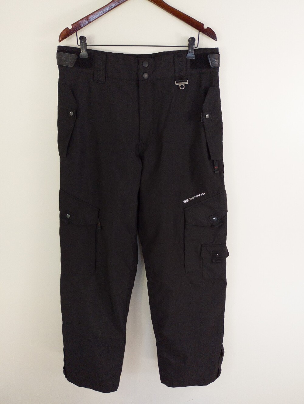 Ocean & Earth OE Pro Series Black Snow Pants Size  Medium
